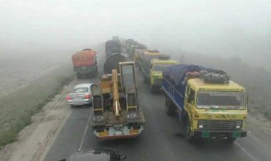 ঘনকুয়াশায় বঙ্গবন্ধু সেতুতে পরিবহন চলাচলে বিঘ্ন, ৯ কি‌লোমিটার যানজট