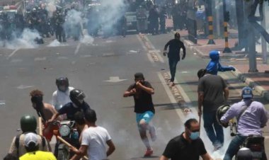 বিরোধী নেতাকে গ্রেফতারের ঘটনায় বিক্ষোভে উত্তাল বলিভিয়া