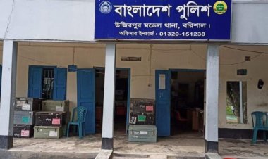 ফেসবুকের পোস্ট নিয়ে সংঘর্ষ; হাসপাতালে ৪