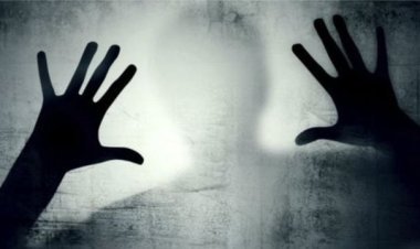 বরিশালে প্রেমিককে ভিডিও কলে রেখে আত্মহত্যা করল প্রেমিকা