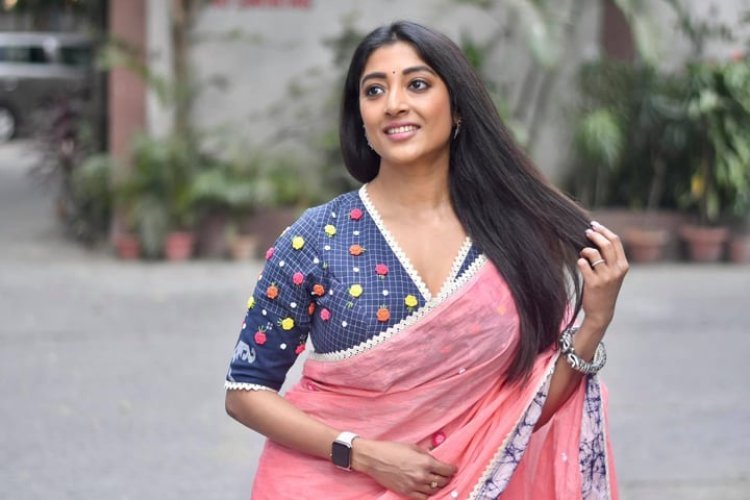 খোলামেলা দৃশ্যে অভিনয় নিয়ে যা বললেন পাওলি