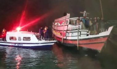 কাপ্তাই হ্রদে আটকে পড়া ১৭৫ শিক্ষক-শিক্ষার্থী উদ্ধার