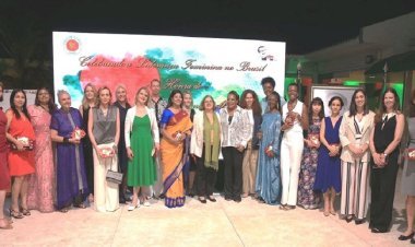 ব্রাজিলের শহীদ মিনারে পুষ্পস্তবক অর্পণ করলেন নবনিযুক্ত পাঁচ নারীমন্ত্রী