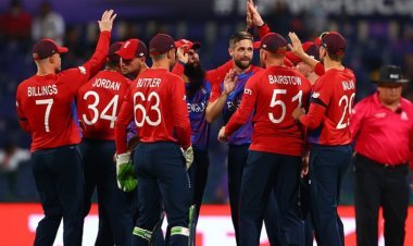 ইংল্যান্ড ক্রিকেট দল ঢাকায়