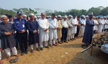 প্রবীন আওয়ামীলীগের নেতার জানাজায় আব্দুস সোবহান গোলাপ, এমপি