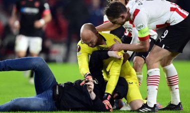 ‘ফুটবলে এমন কিছু দেখা মোটেই ভালো ব্যাপার নয়’