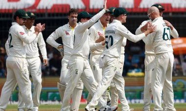 লিওনের স্পিন ভেল্কিতে ১৬৩ রানে গুটিয়ে যায় ভারত