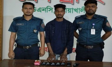 যাত্রীর অন্তর্বাসে ১ হাজার ইয়াবা