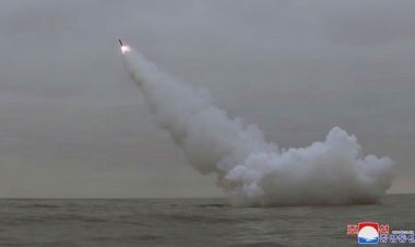 সাবমেরিন থেকে মিসাইল নিক্ষেপ উত্তরের, সামরিক মহড়ায় সিউল-ওয়াশিংটন