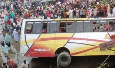 মাদারীপুরে দুর্ঘটনা; ইমাদ পরিবহনের মালিককে আসামি করে মামলা