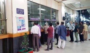 হজ ব্যবস্থাপনার সুবিধার্থে শনিবার খোলা থাকবে ব্যাংক