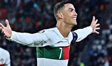 রোনালদো ঝলকে উড়ছে পর্তুগাল