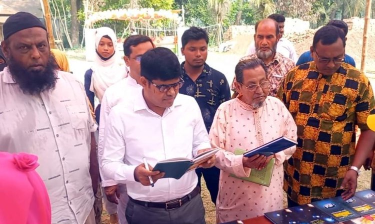 গৌরনদীর হোসনাবাদ মাধ্যমিক বালিকা বিদ্যালয় মাঠে বইমেলা ও আউটসোর্সিং সেমিনার অনুষ্ঠিত