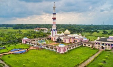 বরিশালের গুঠিয়া মসজিদ পর্যটক টানছে