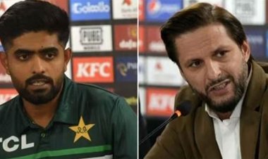 বাবরকে নেতৃত্ব থেকে সরিয়ে দিতে চেয়েছিলেন আফ্রিদি