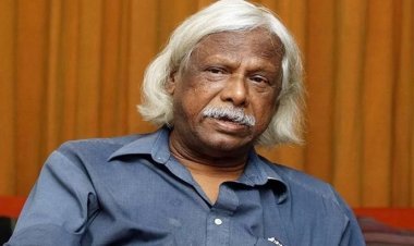 চলে গেলেন কিংবদন্তী!  ড. জাফরুল্লাহ চৌধুরী।