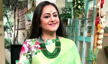 পোশাকের কারণে কটাক্ষের শিকার সুদীপা