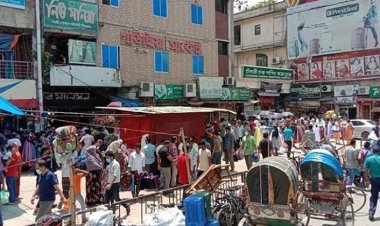 আগুনের ঝুঁকিতে গাউছিয়াসহ ঢাকার ৫৮ মার্কেট, অতিঝুঁকিতে ৯