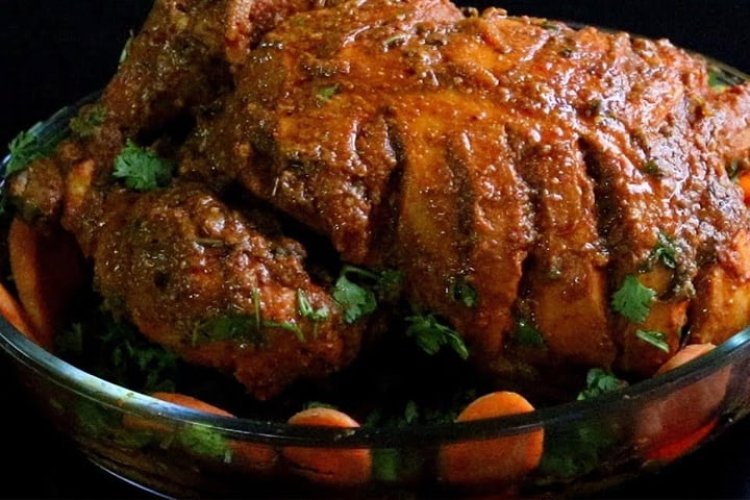 আস্ত মুরগি মোসাল্লাম