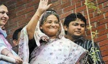 আজ ৭ মে; গণতন্ত্র প্রতিষ্ঠায় নিষেধাজ্ঞা-হুমকি উপেক্ষা করে শেখ হাসিনার দেশে ফেরা