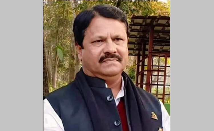 মেয়র লোকমান ডাকুয়াসহ ৫ জনের বিরুদ্ধে সাংবাদিকের মামলা