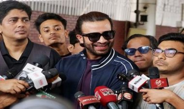 ঢাকায় ফিরেই নতুন সিনেমার ঘোষণা দিলেন শাকিব