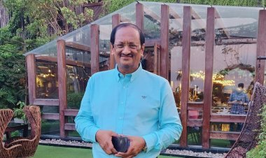 আইডিয়ালের ছাত্রীকে বিয়ে: মুশতাকের বিরুদ্ধে ধর্ষণ মামলা