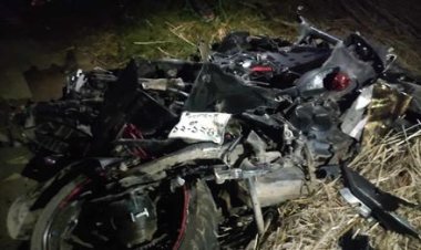 নাটোরে ট্রাক-মোটরসাইকেলের মুখোমুখি সংঘর্ষে ২ বন্ধু নিহত