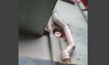 পানি ও পয়ঃনিস্কাশনের সুয়ারেজ লাইনের সংযোগ বিচ্ছিন্ন; দুর্বিসহ জীবন যাপন করছেন প্রবাসীর পরিবার