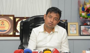 এডিসি হারুনের ওপর আগে হামলা চালান রাষ্ট্রপতির এপিএস মামুন, জানালেন ডিবির হারুন