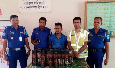 নরসিংদীতে রায়পুরায় পুলিশের অভিযানে ৩০ বোতল মদ উদ্ধার!! আটক-১