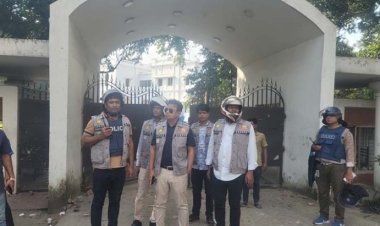 শান্তিপূর্ণ সমাবেশের অনুমতি নিয়ে পুলিশের ওপর হামলা করছে বিএনপি: ডিবি হারুন