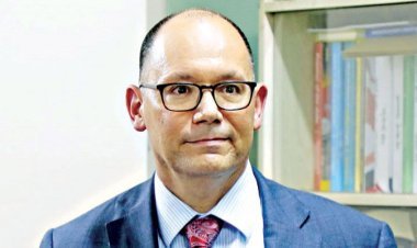 ঢাকায় ফিরেছেন পিটার হাস