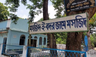 কালকিনিতে মসজিদে নামাজে আদায়ে বাঁধা প্রদানের অভিযোগ